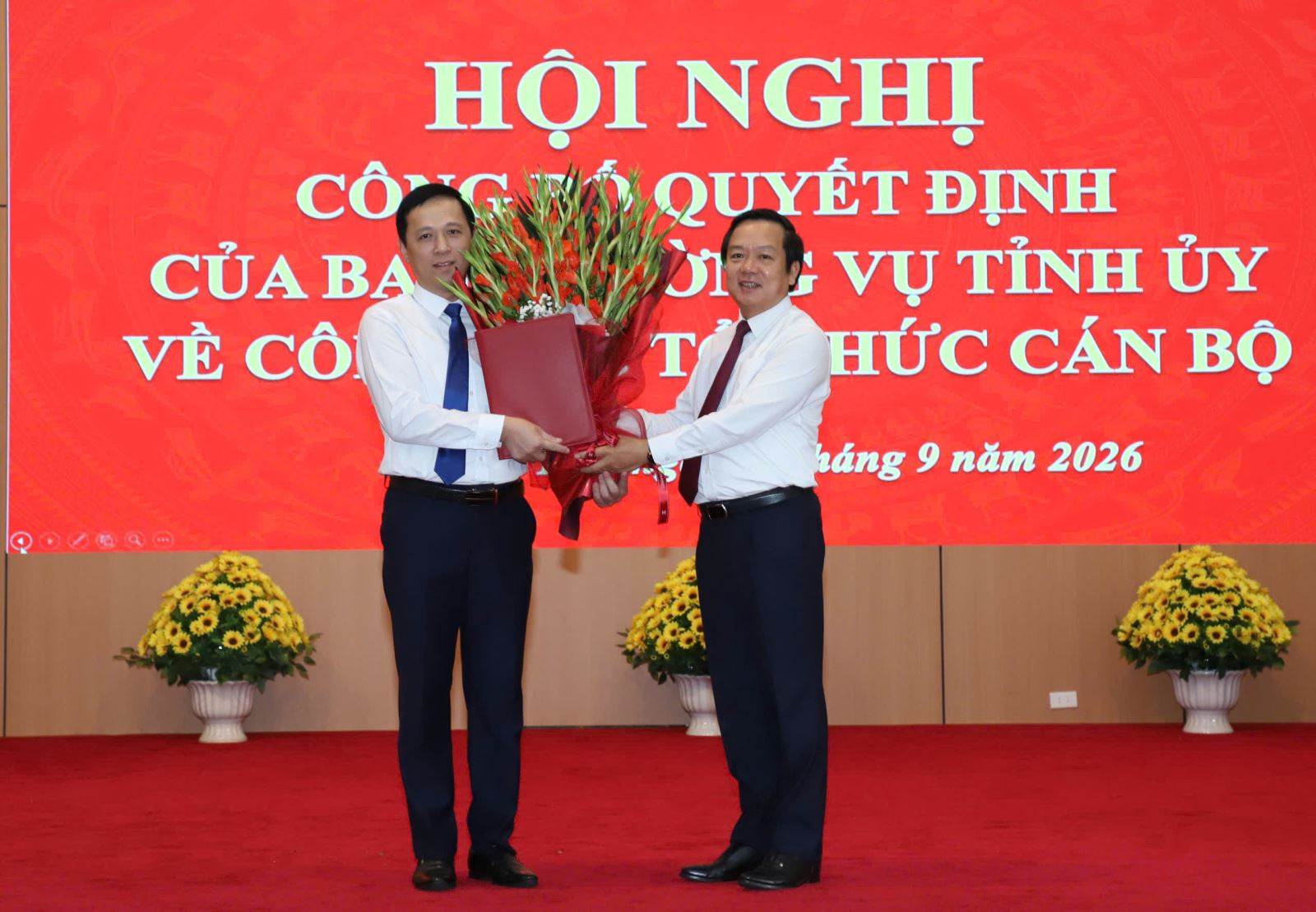 Công bố Quyết định của Ban Thường vụ Tỉnh ủy về công tác tổ chức cán bộ