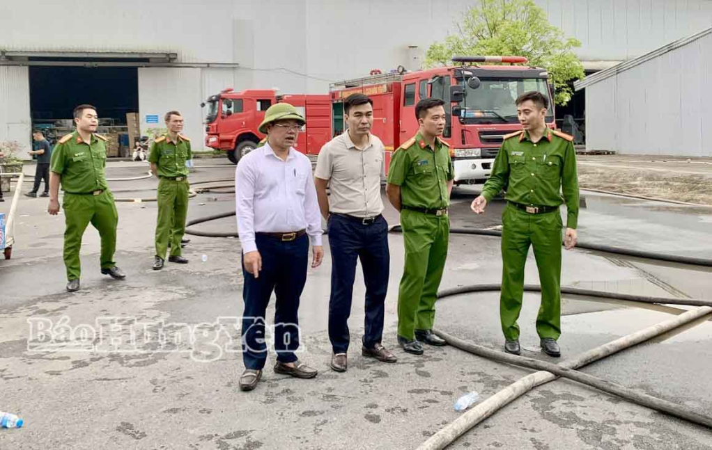 Kịp thời khống chế, dập tắt đám cháy tại Công ty TNHH Giày Ruixing Việt Nam
