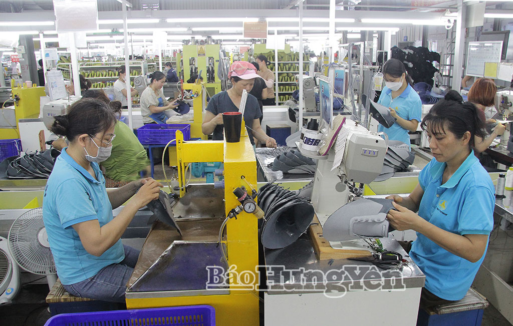 Chuyển đổi năng lượng xanh, góp phần tiết kiệm điện