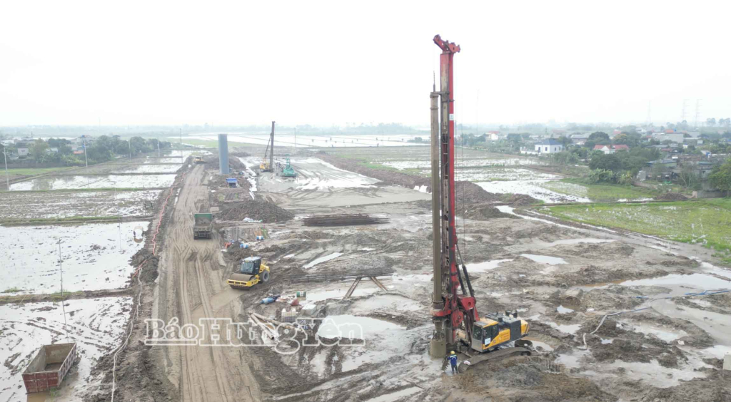 Mở lối phát triển từ những công trình trọng điểm