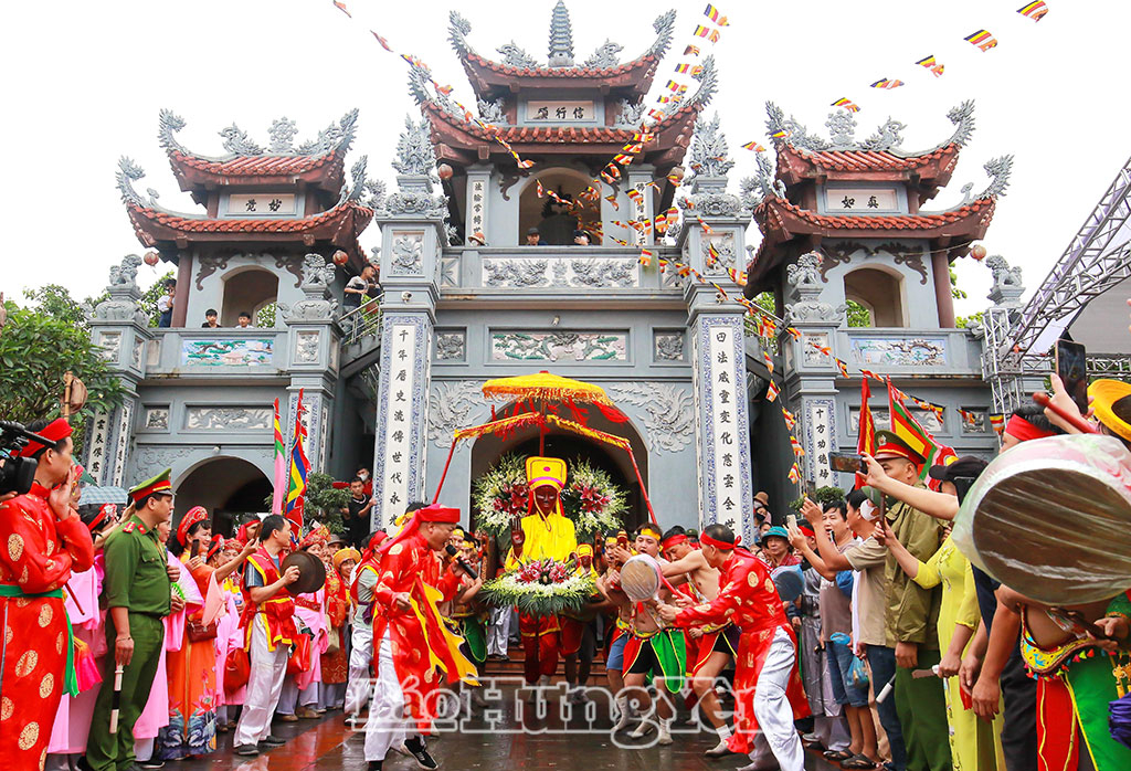 Di tích quốc gia đặc biệt chùa Thái Lạc “Bảo tàng sống” của nghệ thuật chạm khắc gỗ