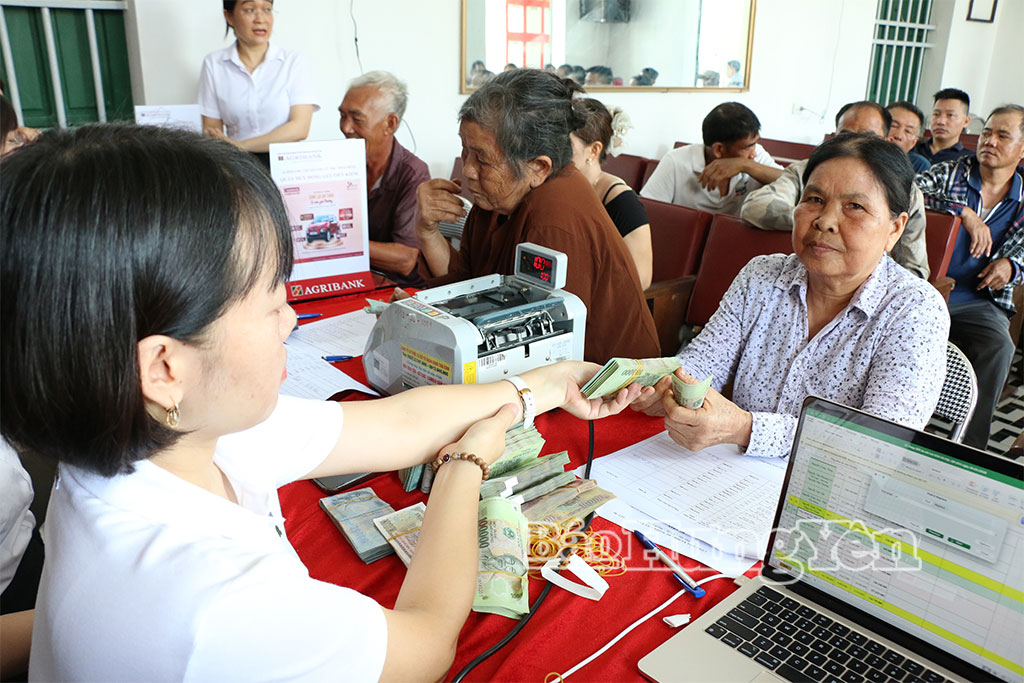 Chi trả tiền bồi thường, hỗ trợ giải phóng mặt bằng tại xã Thư Vũ