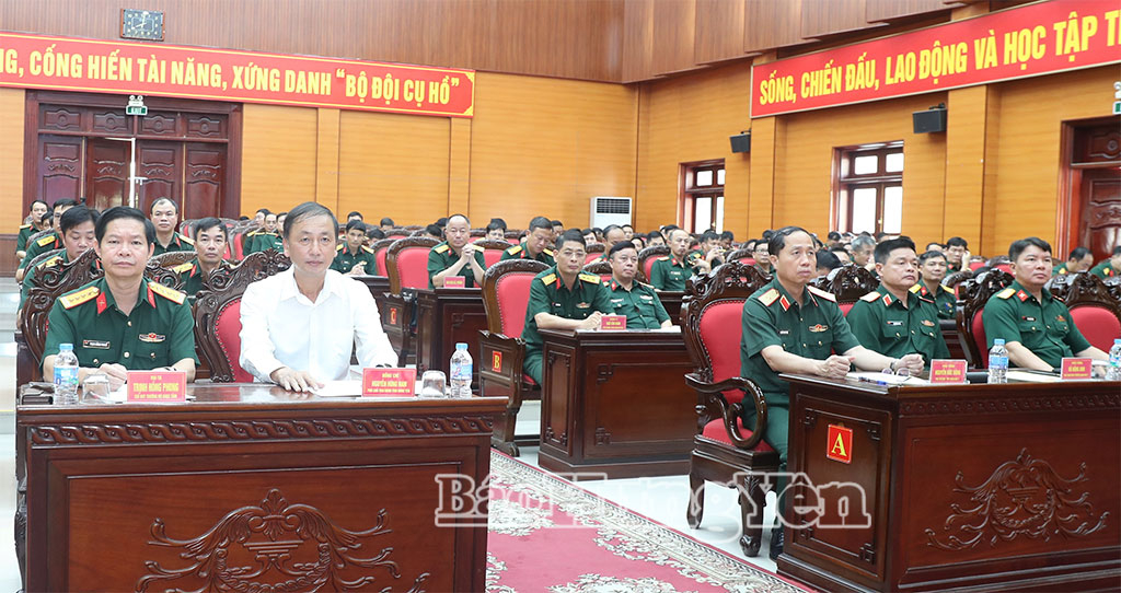 Công bố quyết định giải thể, tổ chức lại Ban Chỉ huy Phòng thủ khu vực thành Trung đoàn Bộ binh