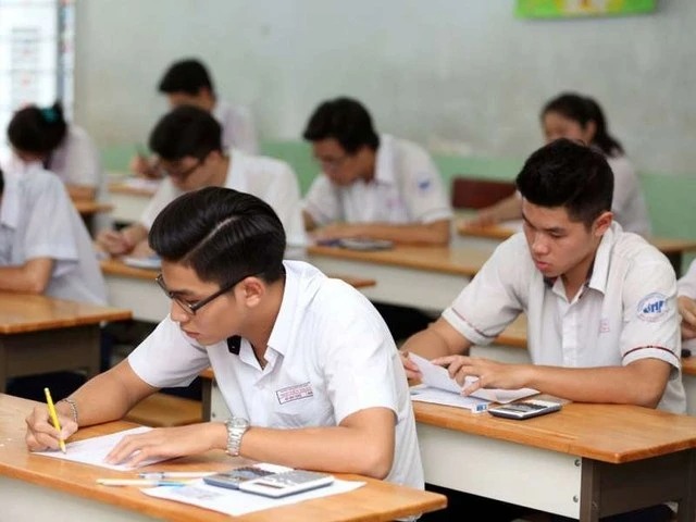 Tăng cường chỉ đạo, phối hợp tổ chức Kỳ thi tốt nghiệp THPT và tuyển sinh đại học, giáo dục nghề nghiệp năm 2024