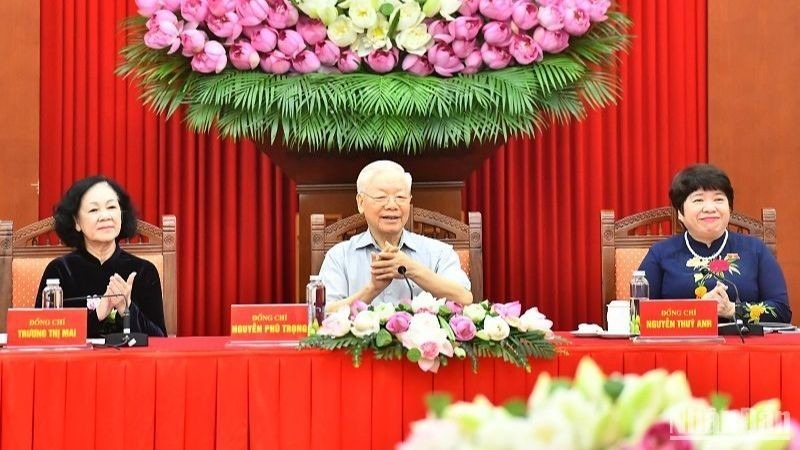 Các nữ đại biểu Quốc hội phải là tấm gương sáng, truyền cảm hứng cho phụ nữ cả nước
