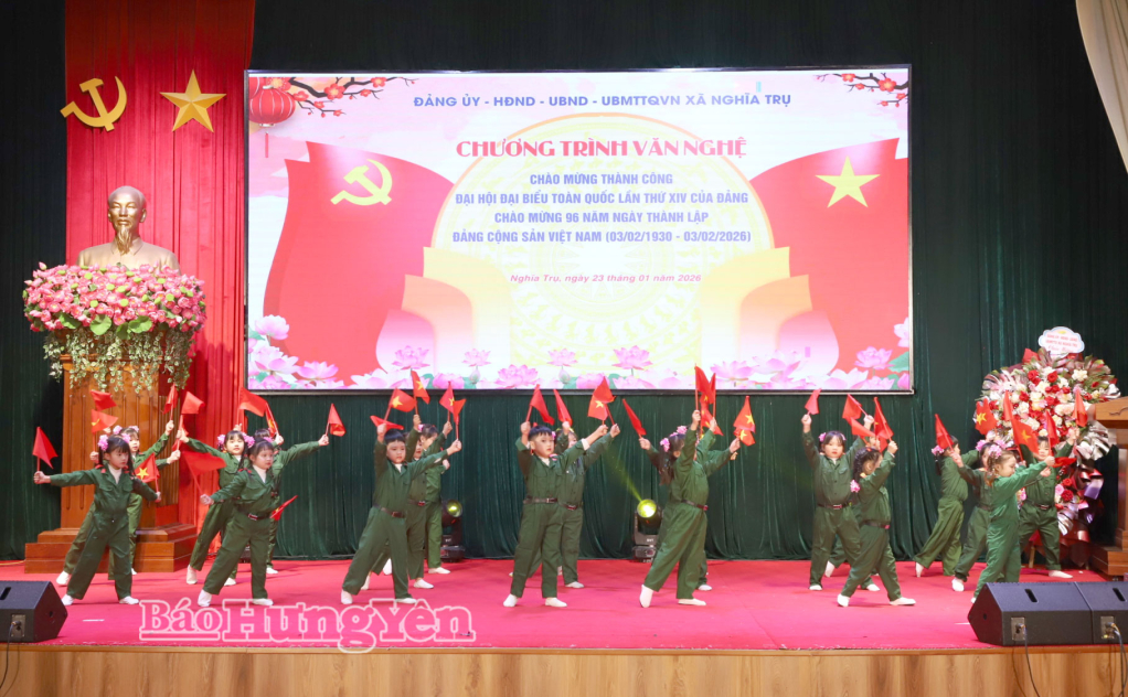 Xã Nghĩa Trụ tổ chức chương trình văn nghệ chào mừng thành công Đại hội đại biểu toàn quốc lần thứ XIV của Đảng 