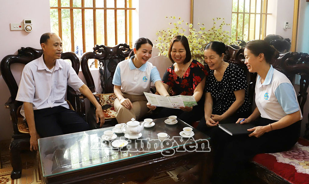 Nâng cao nhận thức pháp luật cho hội viên phụ nữ xã Lạc Đạo