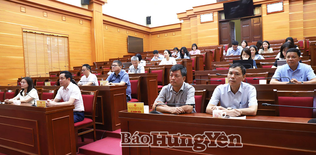 Hội nghị trực tuyến chuyên đề “Bình dân học vụ số - Quốc hội số: Khung kiến thức, kỹ năng số cho Quốc hội hiện đại”