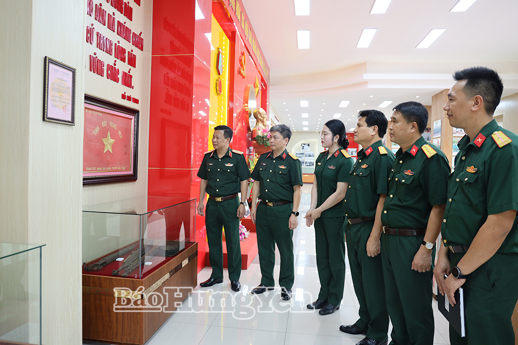 Kiểm tra hoạt động công tác tuyên huấn đợt 1 năm 2026 tại Bộ Chỉ huy Quân sự tỉnh Hưng Yên
