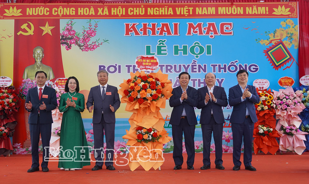 Lễ hội bơi trải truyền thống xã Thái Thụy