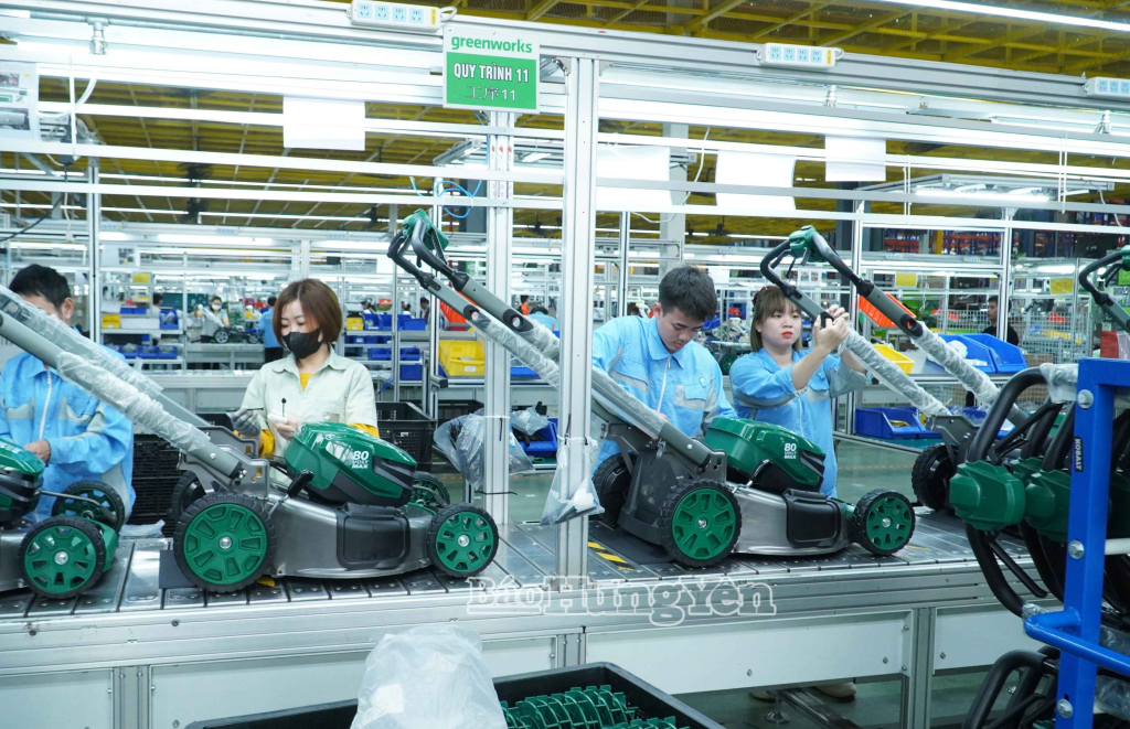 Xuất nhập khẩu duy trì đà tăng trưởng cao