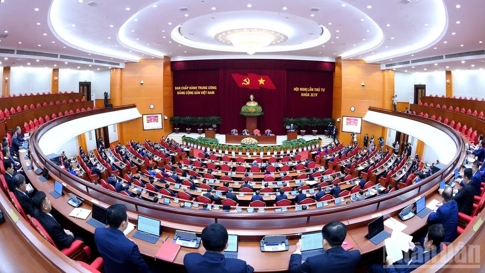 Ngày làm việc thứ nhất Hội nghị lần thứ tư Ban Chấp hành Trung ương Đảng khóa XIV