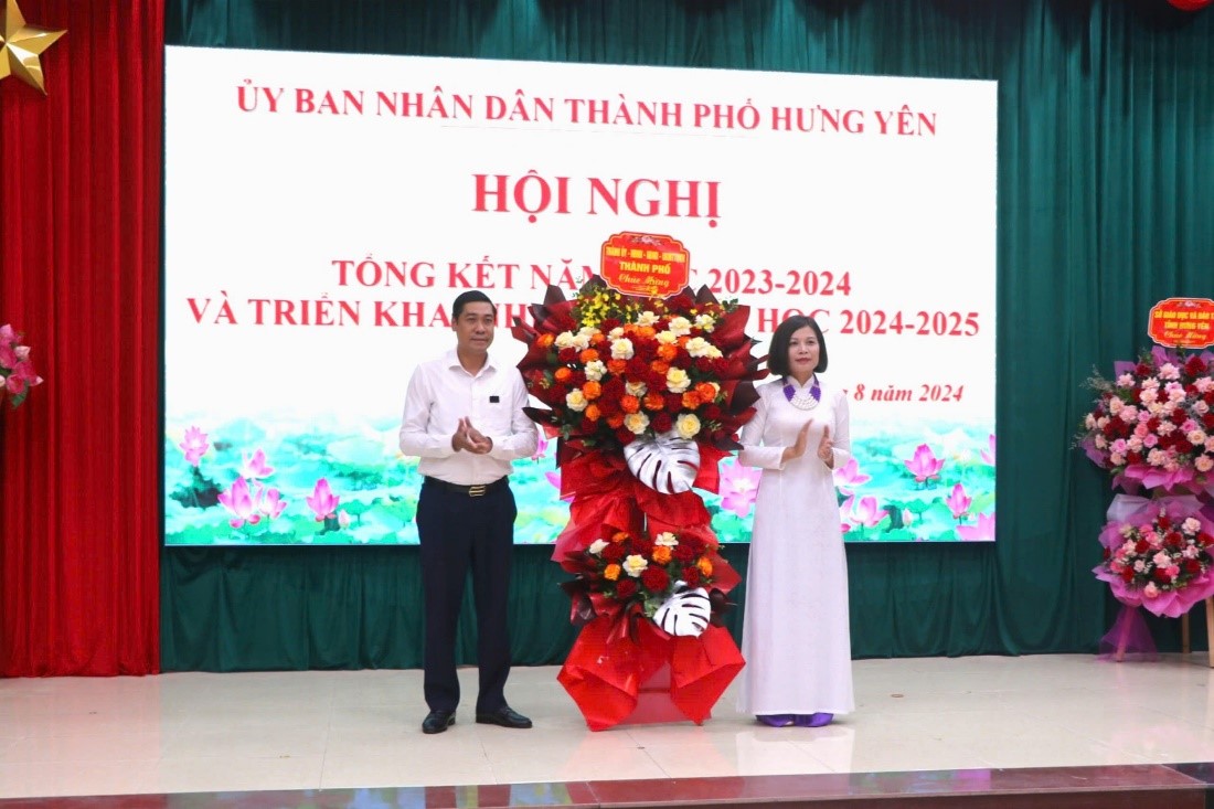 THÀNH PHỐ HƯNG YÊN TỔNG KẾT NĂM HỌC 2023-2024, TRIỂN KHAI NHIỆM VỤ NĂM HỌC 2024-2025