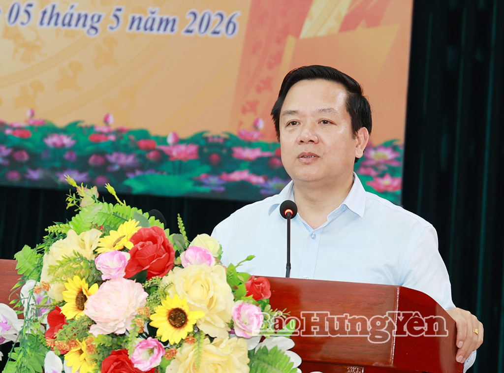 Đồng chí Phạm Quang Ngọc, Ủy viên Ban Chấp hành Trung ương Đảng, Bí thư Tỉnh ủy dự sinh hoạt Đảng tại Chi bộ thôn Ốc Nhiêu
