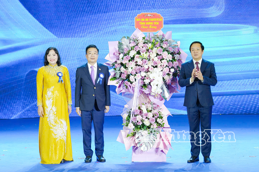 Tổng công ty May Hưng Yên kỷ niệm 60 năm thành lập