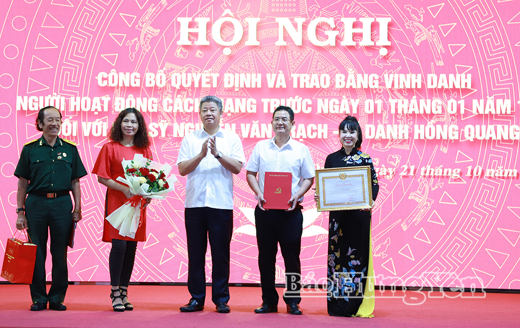 Công bố Quyết định và trao Bằng vinh danh liệt sĩ Nguyễn Văn Trạch – bí danh Hồng Quang