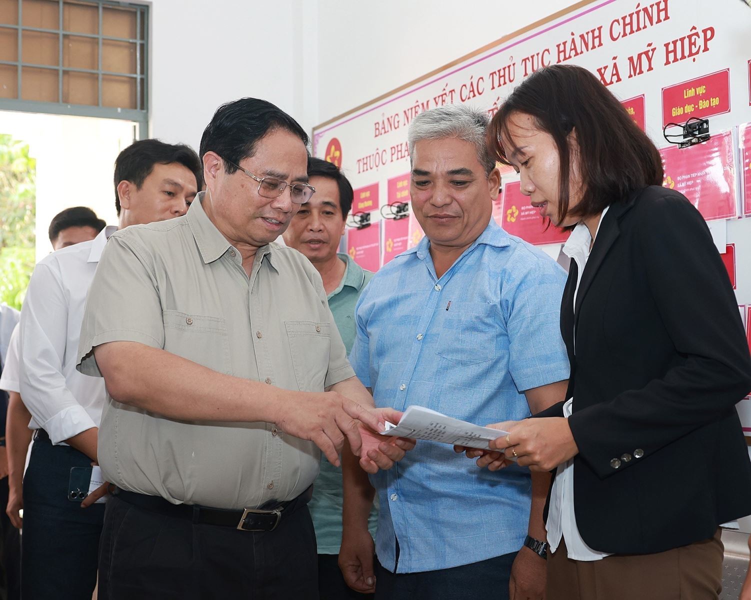 Chủ động đấu tranh phản bác các luận điệu sai trái, thù địch xuyên tạc chủ trương của Đảng về sắp xếp, tinh gọn tổ chức bộ máy của hệ thống chính trị và hoàn thiện thể chế hiện nay