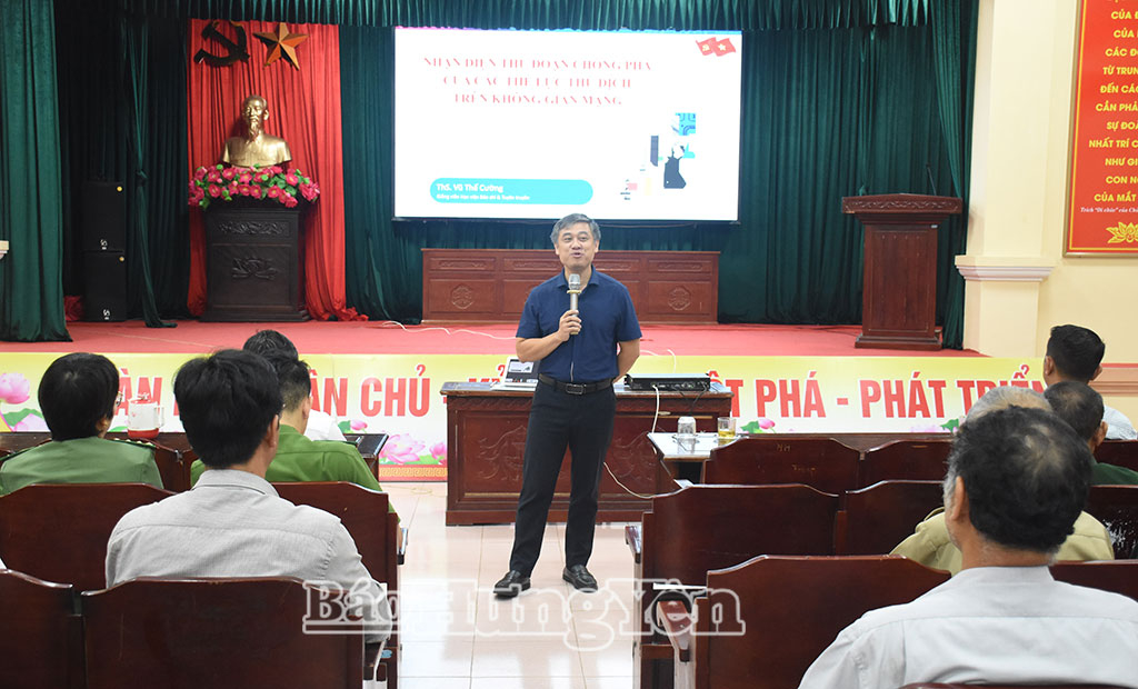 Xã Thư Trì: Quán triệt chuyên đề “Nhận diện thủ đoạn chống phá của các thế lực thù địch trên không gian mạng”