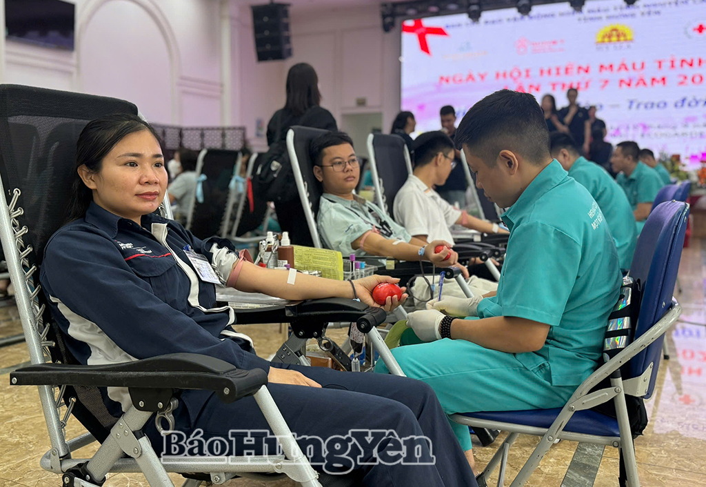 Hơn 600 cán bộ, công nhân, người lao động đăng ký tham gia hiến máu