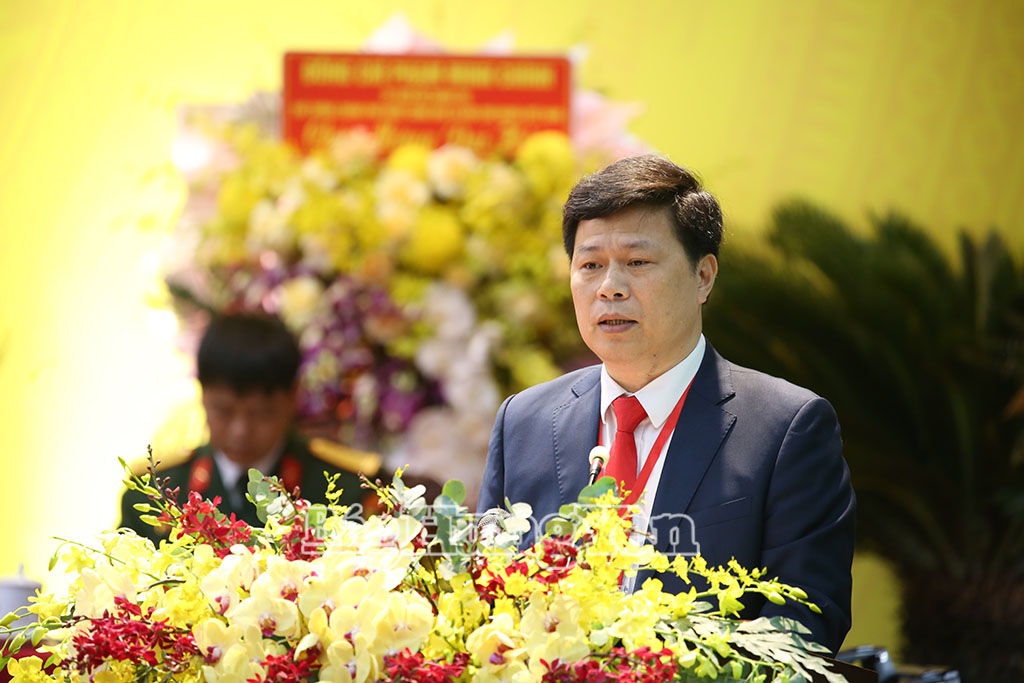 Báo cáo chính trị của Ban Chấp hành Đảng bộ tỉnh do đồng chí Trần Quốc Toản, Phó Bí thư Thường trực Tỉnh ủy trình bày tại Đại hội