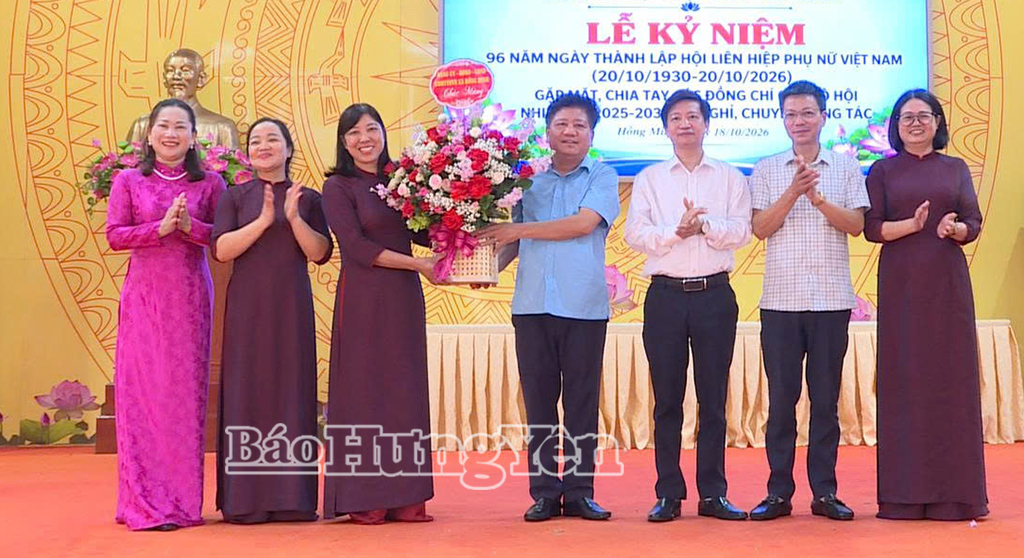 Xã Hồng Minh gặp mặt kỷ niệm ngày Phụ nữ Việt Nam 20/10