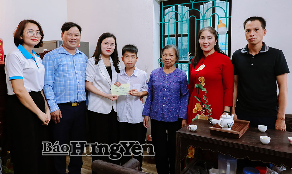 Tỏa sáng phẩm chất người phụ nữ thời đại mới