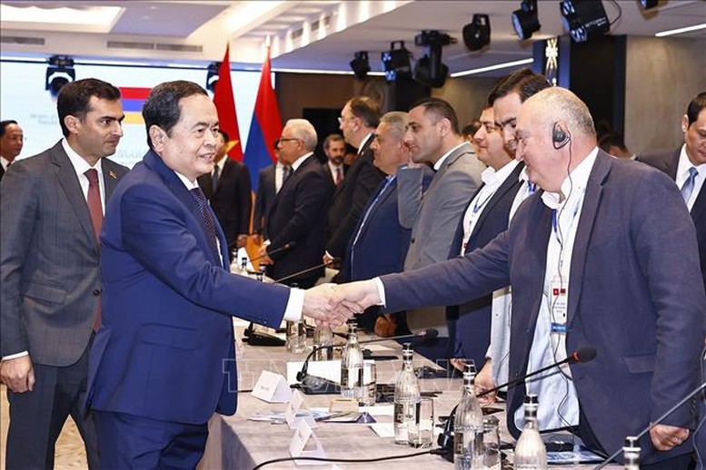 Chủ tịch Quốc hội Trần Thanh Mẫn dự Tọa đàm doanh nghiệp Việt Nam - Armenia