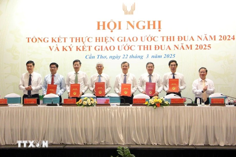 Sáu thành phố trực thuộc Trung ương ký kết giao ước thi đua, quyết tâm bứt phá