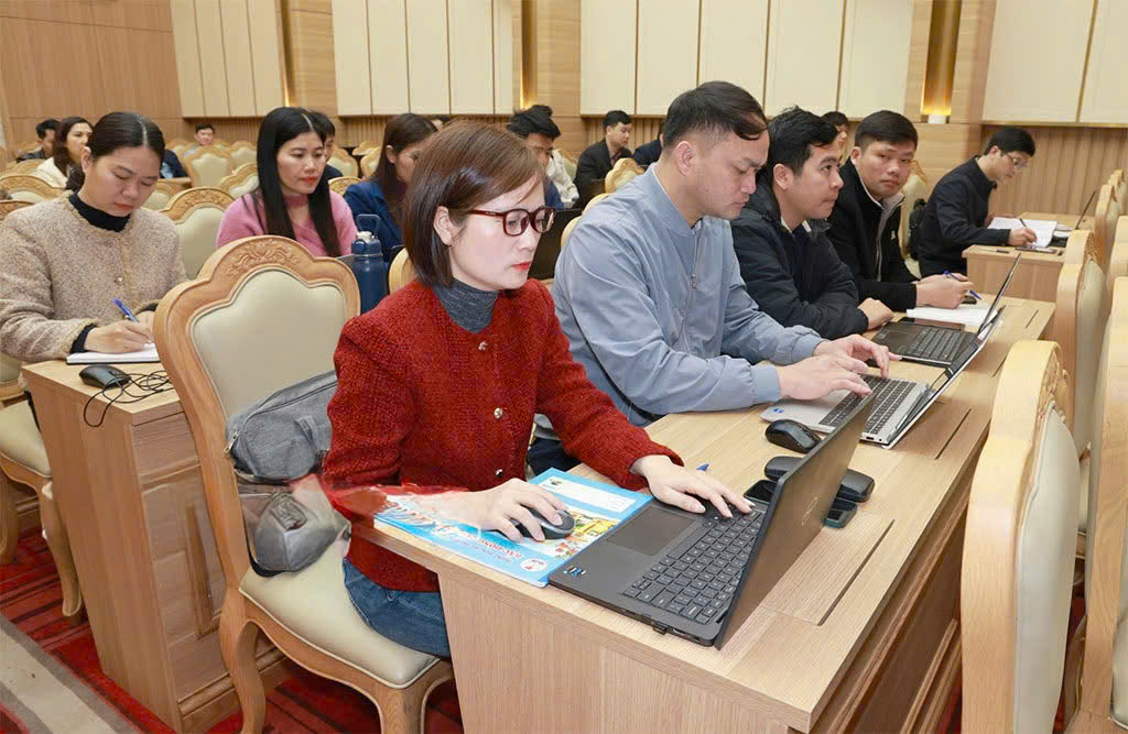 Văn phòng Tỉnh ủy tổ chức tập huấn quản trị, sử dụng Hệ thống thông tin giải quyết thủ tục hành chính của Đảng trên môi trường điện tử